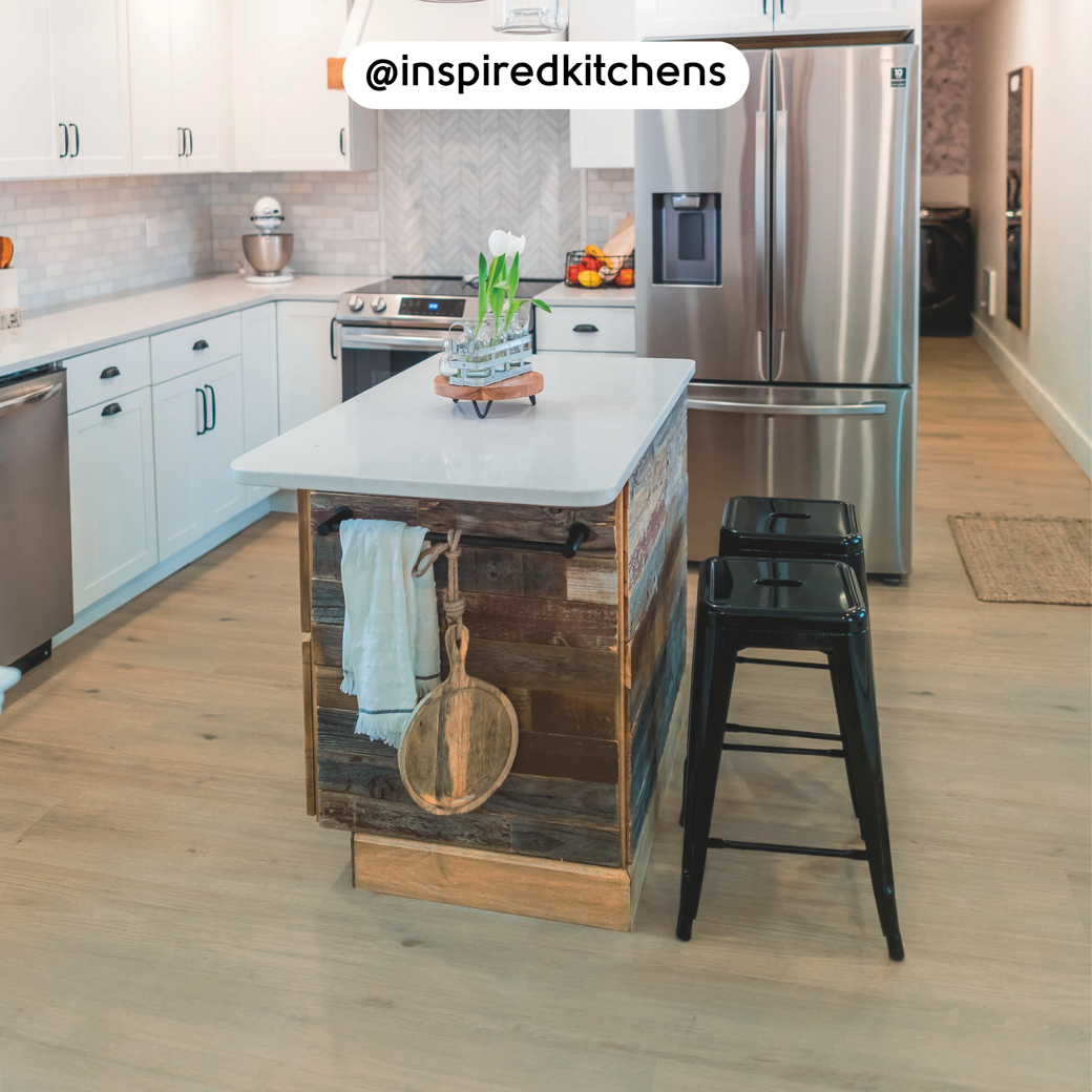 Canadian Urban Oak RKP8116 floors in a kitchen; photo credit: @househomemade